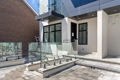 Condo Townhouse in Toronto