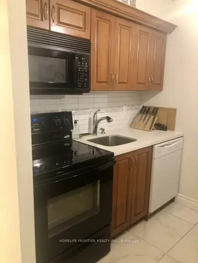 Condo Apartment in Toronto