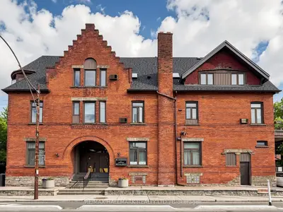 458 Markham Street, Toronto, On M6g 2l2