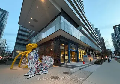 Condo Apartment in Toronto