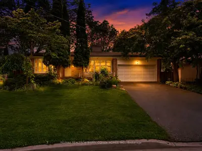 8 Boldmere Crescent, Toronto, On M2j 2r9