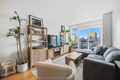 Condo Apartment in Toronto