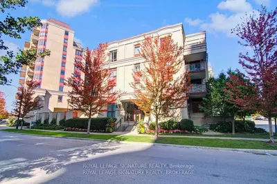 Condo Apartment in Toronto