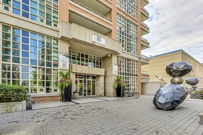 Condo Apartment in Toronto