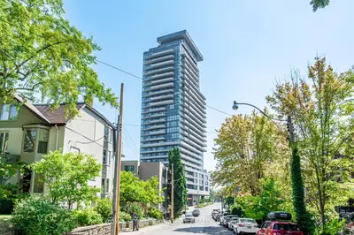 Condo Apartment in Toronto