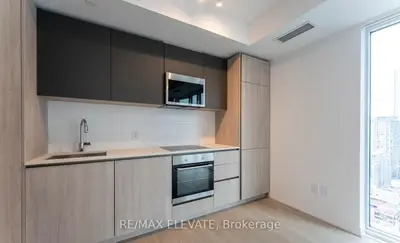 28 Widmer Street 3029, Toronto, On M5v 0t2