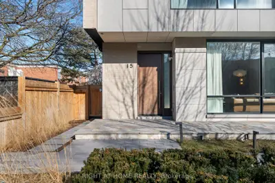 15 Fairmeadow Avenue, Toronto, On M2p 0a5