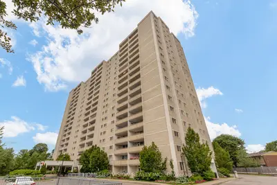 Condo Apartment in Toronto