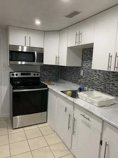 54 Green Bush Road, Toronto, On M2m 1p3