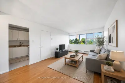 Condo Apartment in Toronto