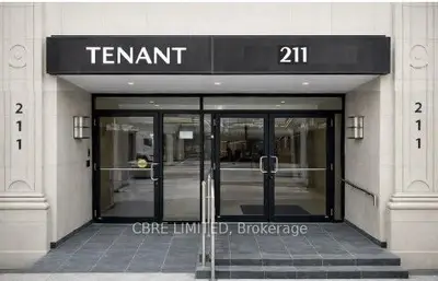 211 Yonge Street Lower Level, Toronto, On M5b 1m4