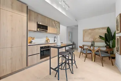 117 Broadway Avenue 3102, Toronto, On M4p 1v3