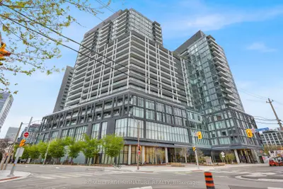 Condo Apartment in Toronto