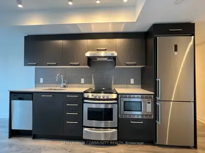 Condo Apartment in Toronto