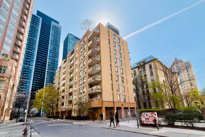 Condo Apartment in Toronto
