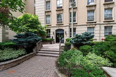 88 Charles Street E 702, Toronto, On M4y 2w7
