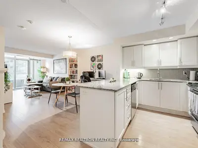 Condo Apartment in Toronto