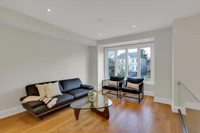 743 Glencairn Avenue, Toronto, On M6b 1z9