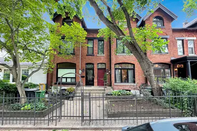 Duplex in Toronto