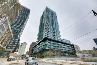 30 Roehampton Avenue 806, Toronto, On M4p 0b9