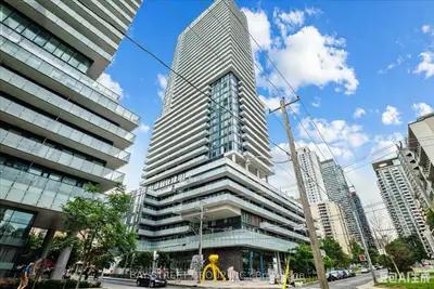 Condo Apartment in Toronto