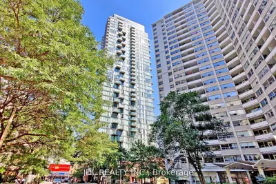 Condo Apartment in Toronto
