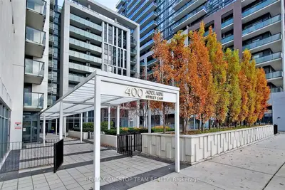 Condo Apartment in Toronto