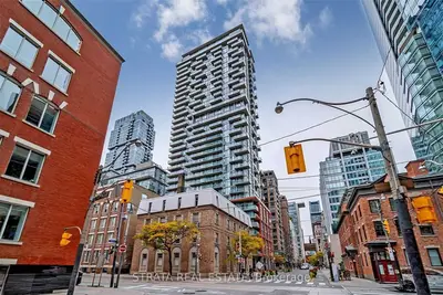 Condo Apartment in Toronto