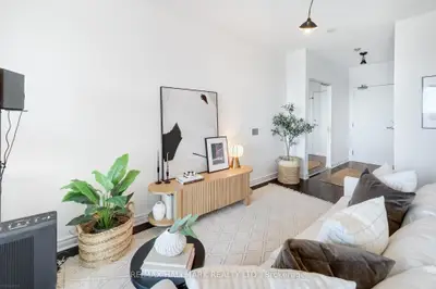 60 Byng Avenue 2001, Toronto, On M2n 7k3