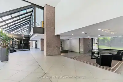 447 Walmer Road Ph10, Toronto, On M5p 2x9