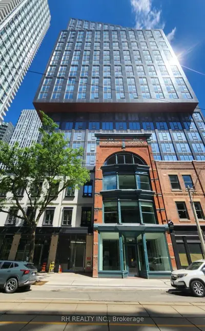 Common Element Condo in Toronto