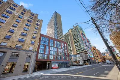 Co-op Apartment in Toronto