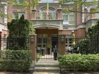 Condo Townhouse in Toronto