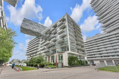 Condo Apartment in Toronto