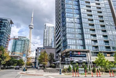 Condo Apartment in Toronto