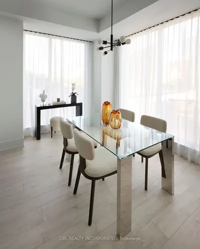115 Denison Avenue 404, Toronto, On M5t 2n1