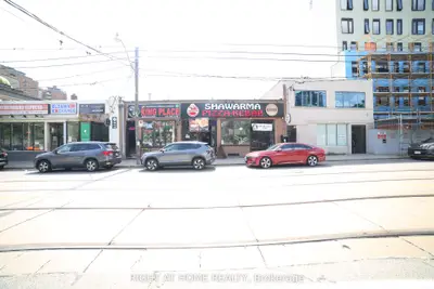 240 Parliament Street, Toronto, On M5a 3a4