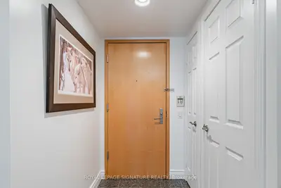123 Eglinton Avenue E 813, Toronto, On M4p 1j2