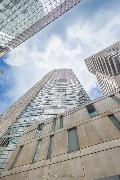 210 Victoria Street 4407, Toronto, On M5b 2r3