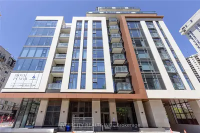 Condo Apartment in Toronto