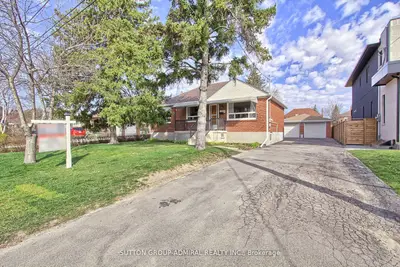 Detached in Toronto