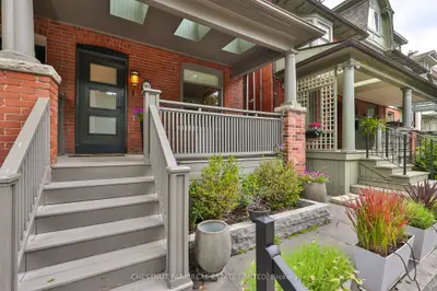 92 Balmoral Avenue, Toronto, On M4v 1j4