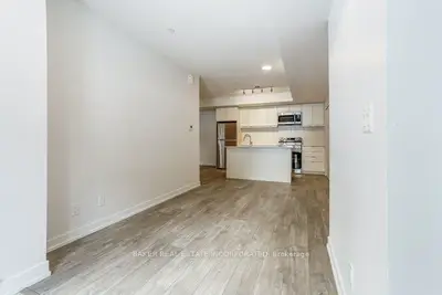 39 Farmstead Road 111, Toronto, On M2l 2x2