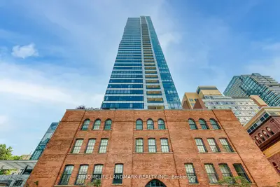 Condo Apartment in Toronto