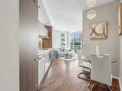 Condo Apartment in Toronto