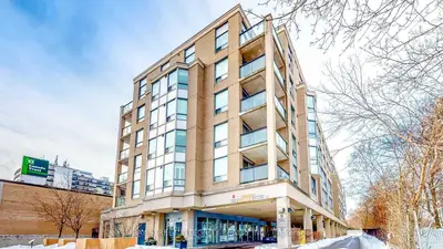 Condo Apartment in Toronto