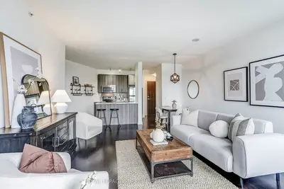 Condo Apartment in Toronto
