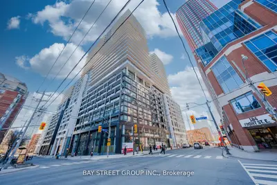 Condo Apartment in Toronto