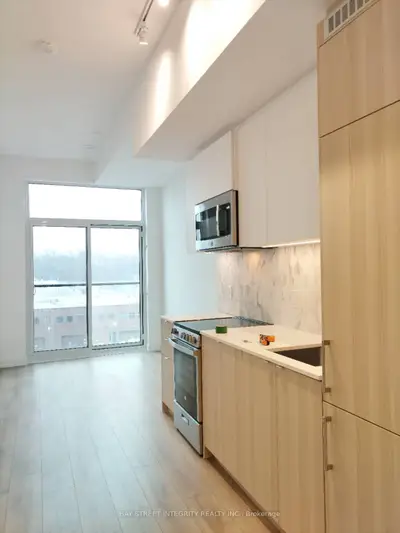 Condo Apartment in Toronto