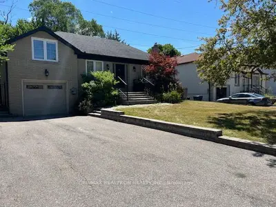 Detached in Toronto